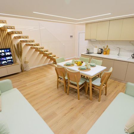 Arial Lofts Hotel Vlore Bagian luar foto